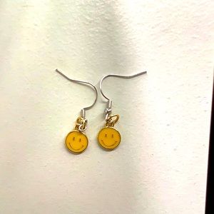 YELLOW SMILEY FACE 💛